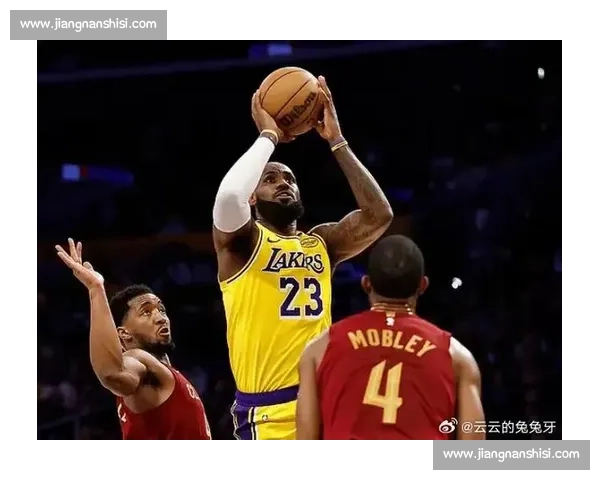 湖人激战热火精彩回放 詹姆斯率队迎来关键胜利
